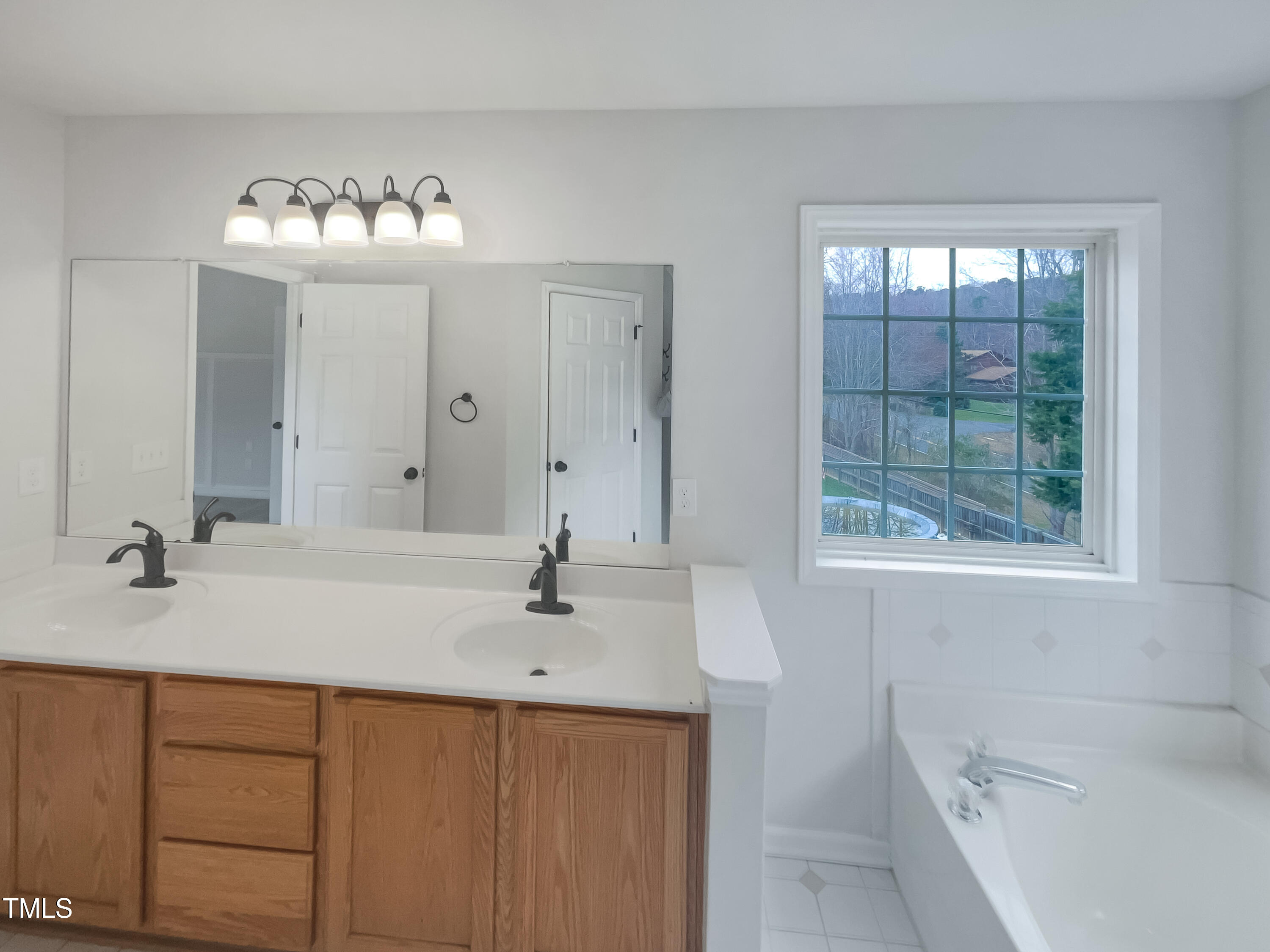 1908 Mystic Drive Durham, NC 27712 - Photo 8 of 21 photo_08