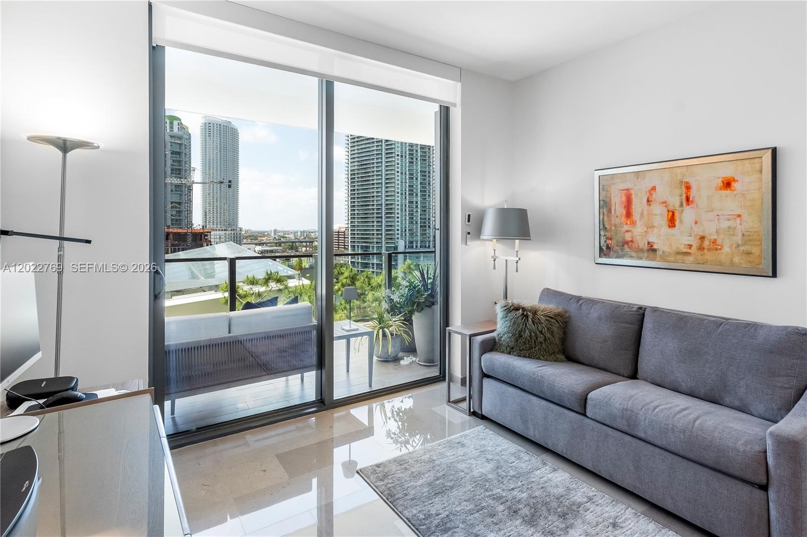68 Southeast 6th Street, Unit 810 Miami, FL 33131 - Photo 19 of 33