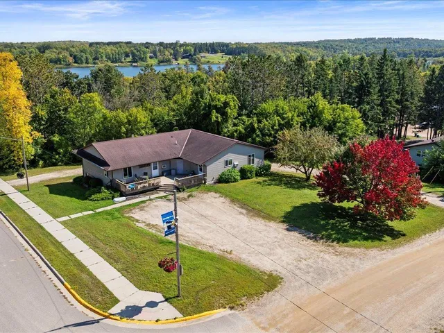 $365,000 | 204 Lake Avenue East, Hill City, MN 55748