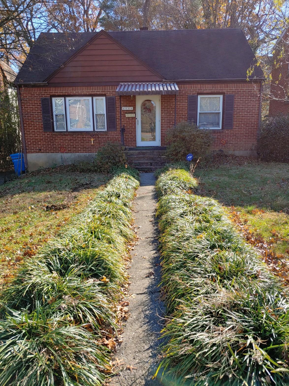 2026 York Road Southwest Roanoke, VA 24015 - Photo 1 of 1 Front Of Home