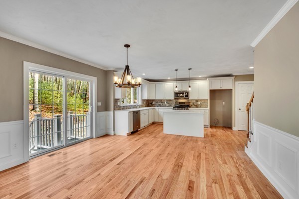 4 Parker Road Berlin, MA 01503 - Photo 8 of 13