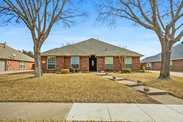 $489,900 | 313 Cave River Drive, Murphy, TX 75094