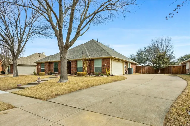 $489,900 | 313 Cave River Drive, Murphy, TX 75094