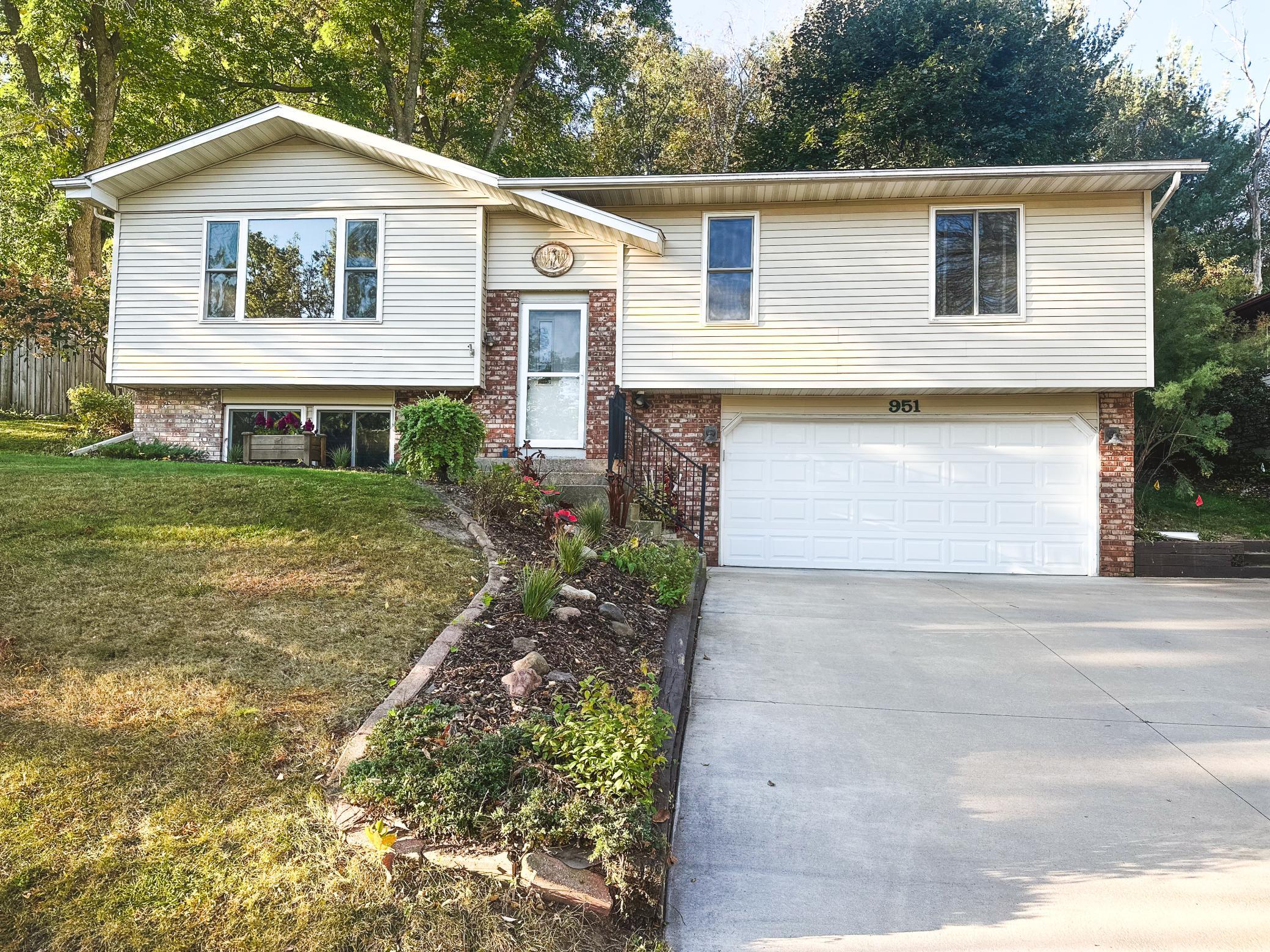 951 Pioneer Road Red Wing, MN 55066 - Photo 1 of 1 Gallery Image 1