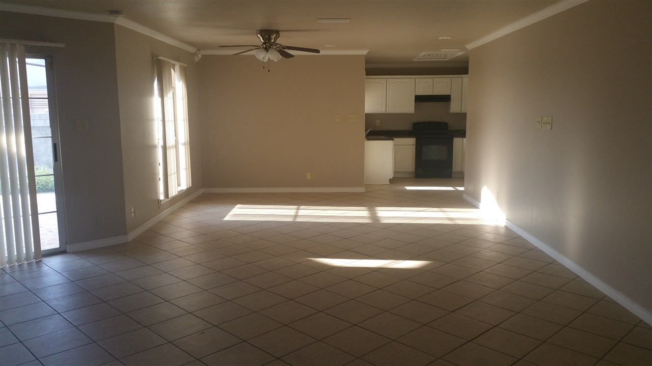 8920 Liberty Loop Laredo, TX 78045 - Photo 4 of 10 Gallery Image 4