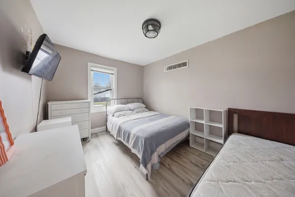 $255,000 | 2713 Landen Drive, Melrose Park, IL 60164