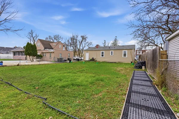 $255,000 | 2713 Landen Drive, Melrose Park, IL 60164