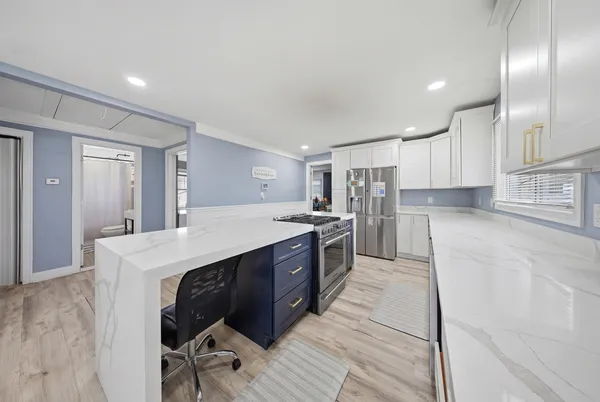 $255,000 | 2713 Landen Drive, Melrose Park, IL 60164