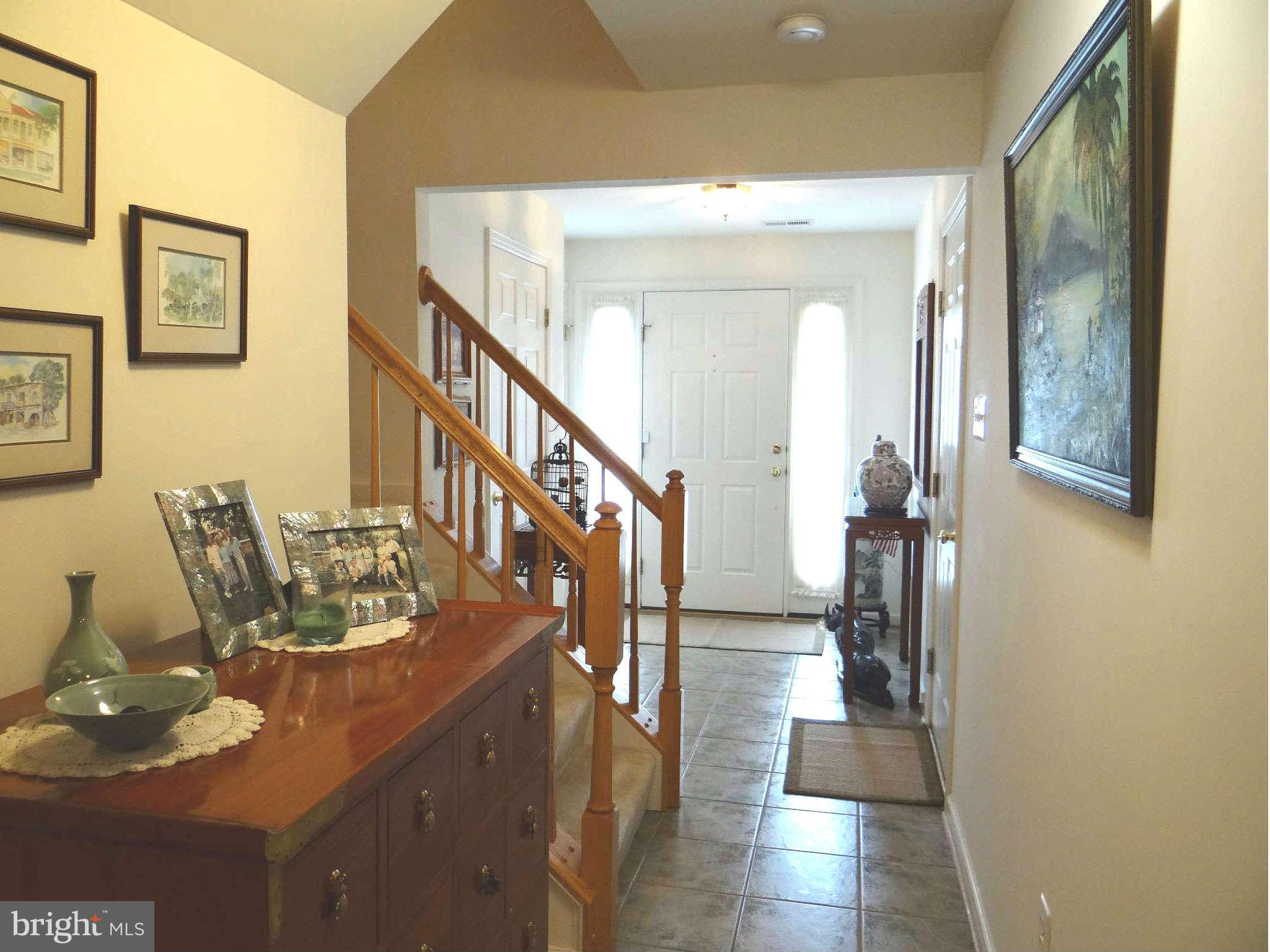 4629 Ripley Manor Terrace Olney, MD 20832 - Photo 3 of 27 Foyer view