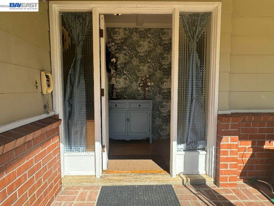 190 Alderwood Road Walnut Creek, CA 94598 - Photo 4 of 29 a view of front door