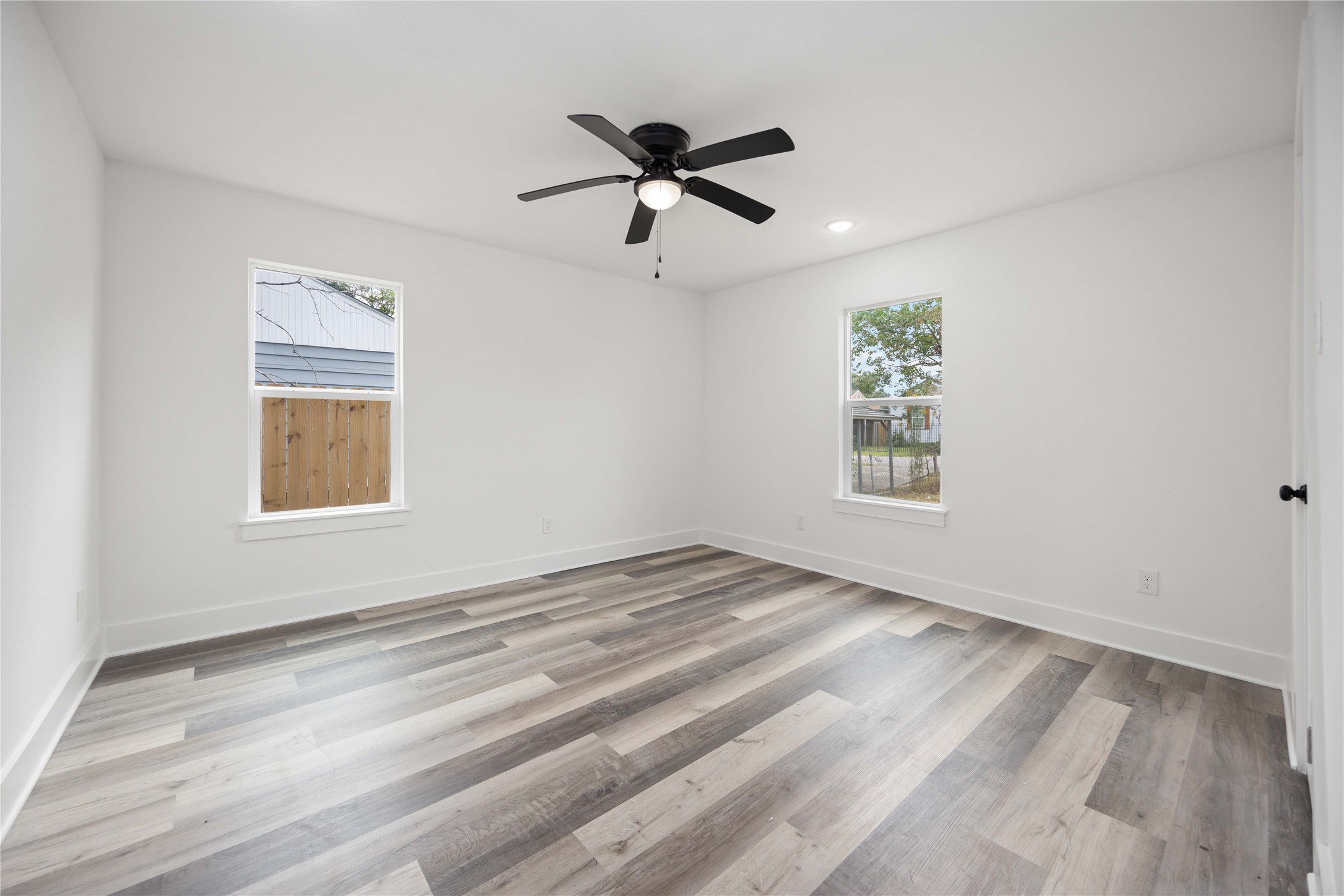 3405 Mt Pleasant Street Houston, TX 77021 - Photo 15 of 20 Bright secondary bedroom with abundant natural light.