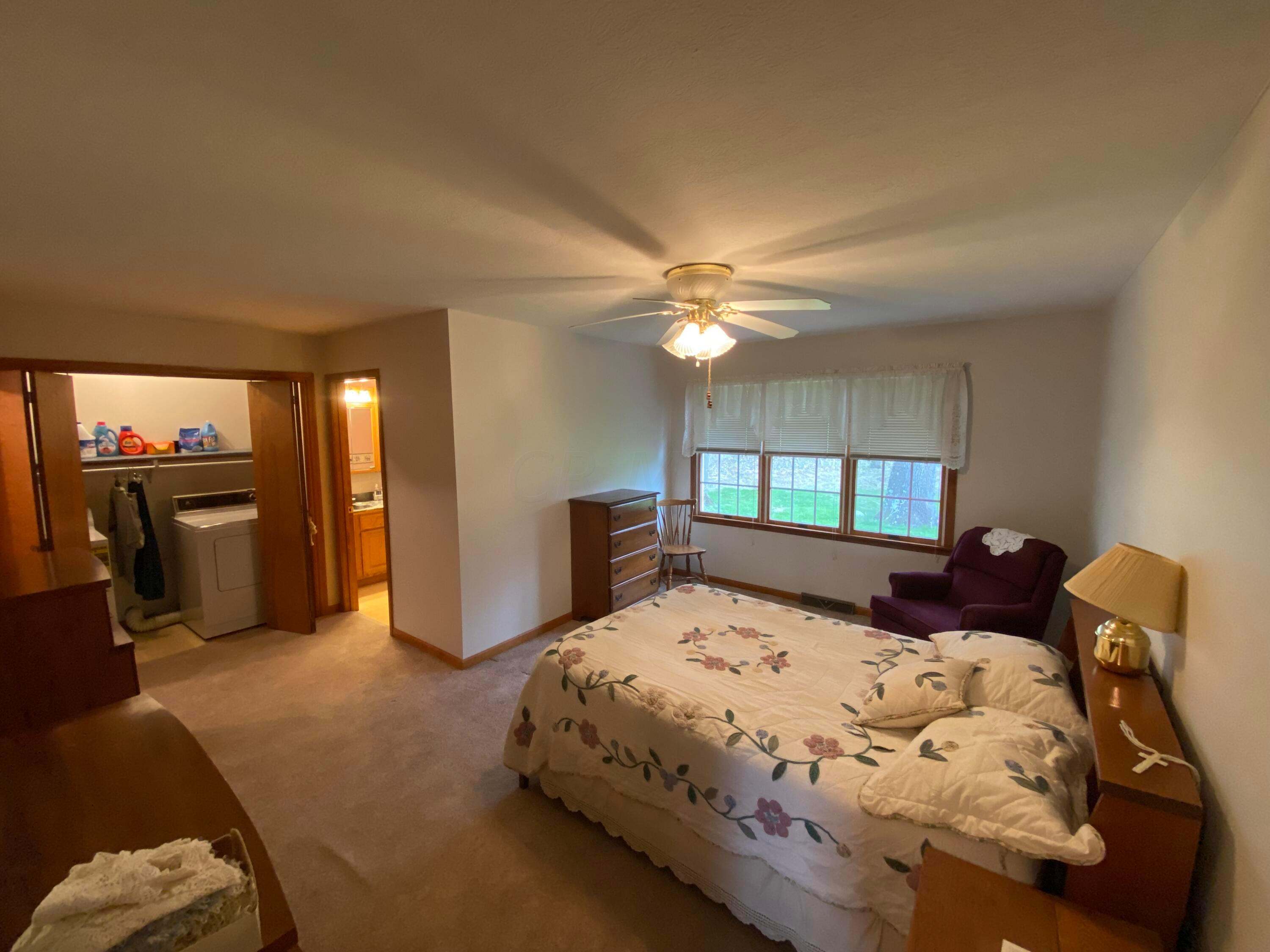 1675 Northridge Road Circleville, OH 43113 - Photo 37 of 49 Main Bedroom Suite