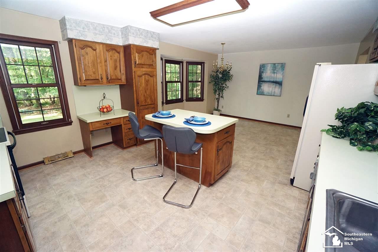 15366 Todd Road Petersburg, MI 49270 - Photo 14 of 37 31388239-13.JPG