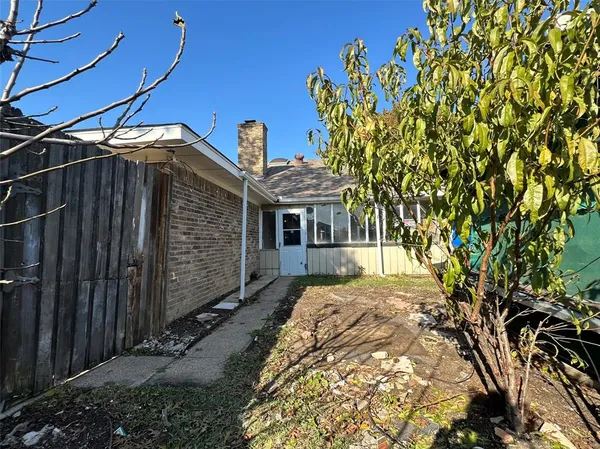 $380,000 | 2200 Winona Drive, Plano, TX 75074