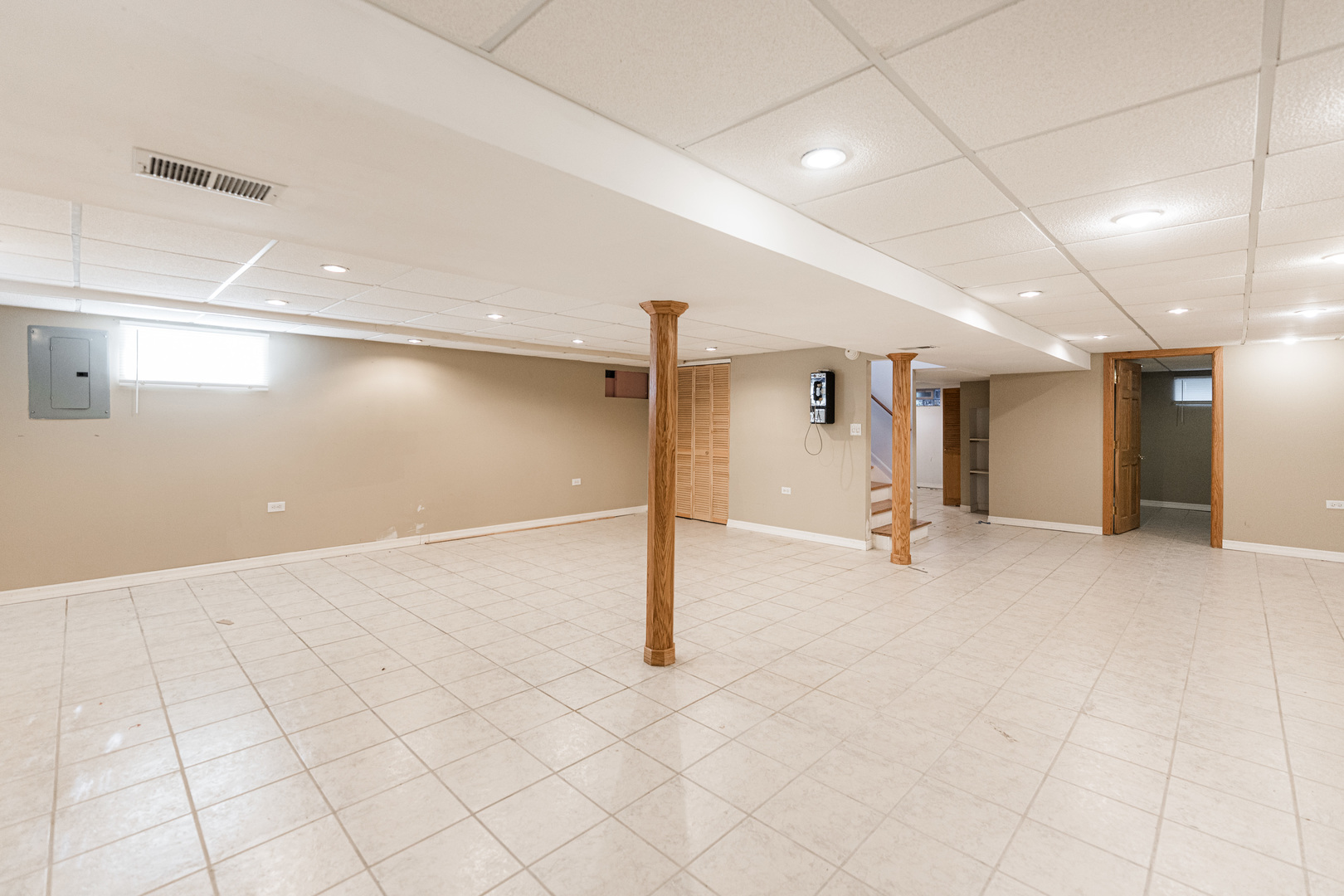4N427 3rd Avenue Addison, IL 60101 - Photo 23 of 34 Gallery Image 23
