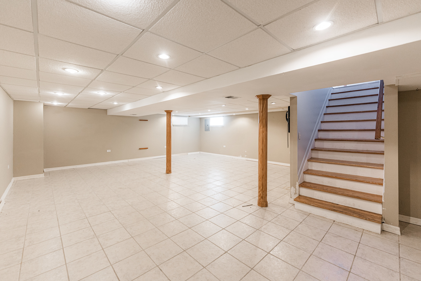 4N427 3rd Avenue Addison, IL 60101 - Photo 24 of 34 Gallery Image 24