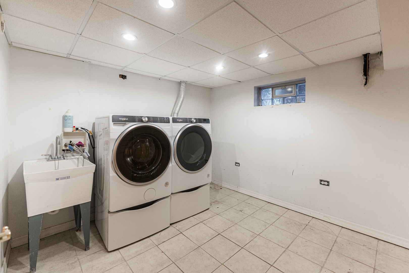 4N427 3rd Avenue Addison, IL 60101 - Photo 27 of 34 Gallery Image 27