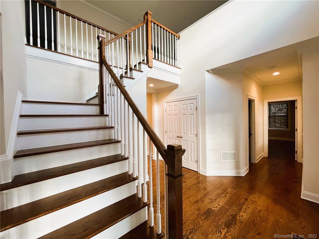 71 Ledges Road Ridgefield, CT 06877 - Photo 13 of 34