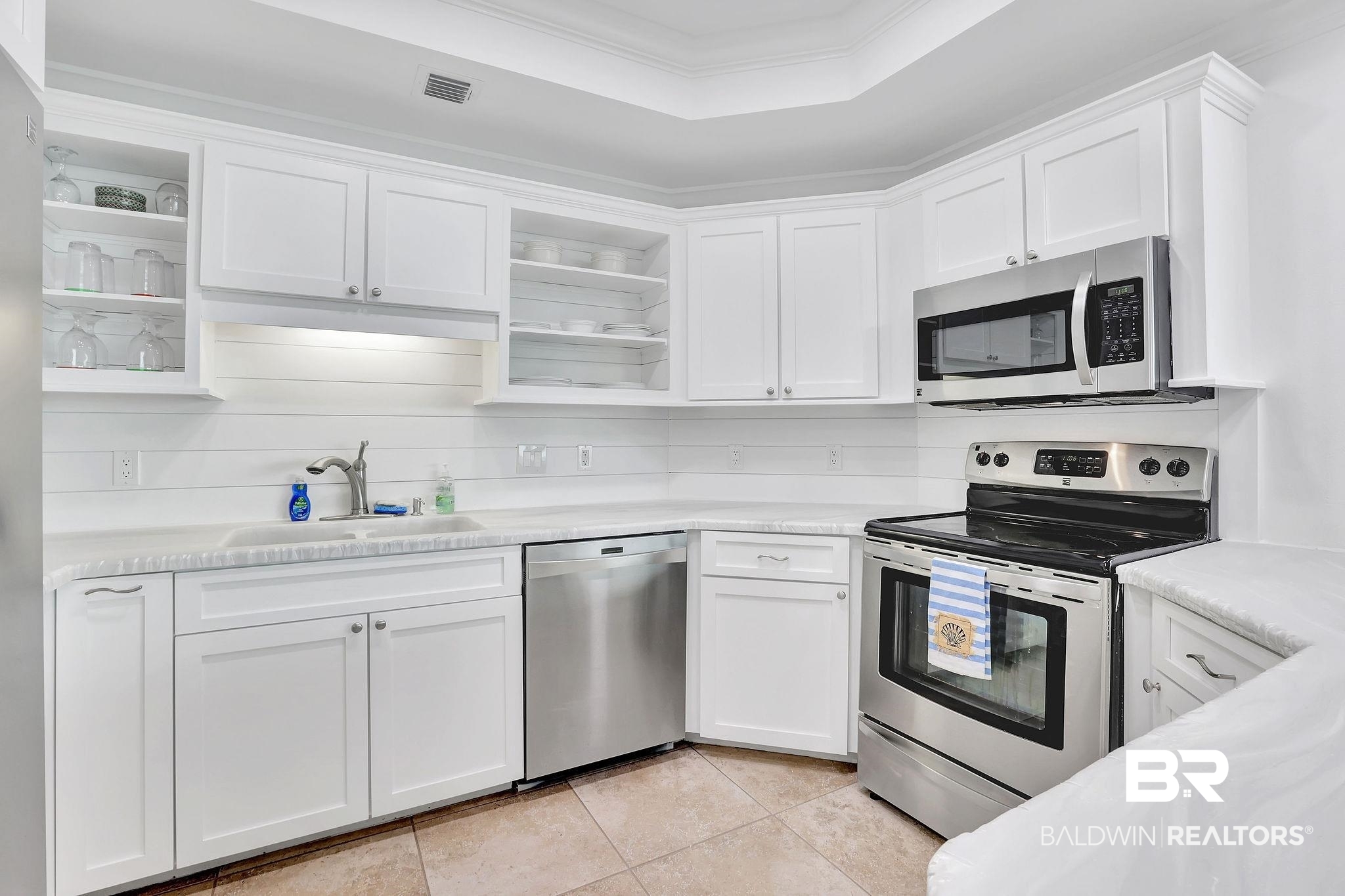 27580 Canal Road, Unit 1407 Orange Beach, AL 36561 - Photo 9 of 40 Gallery Image 9