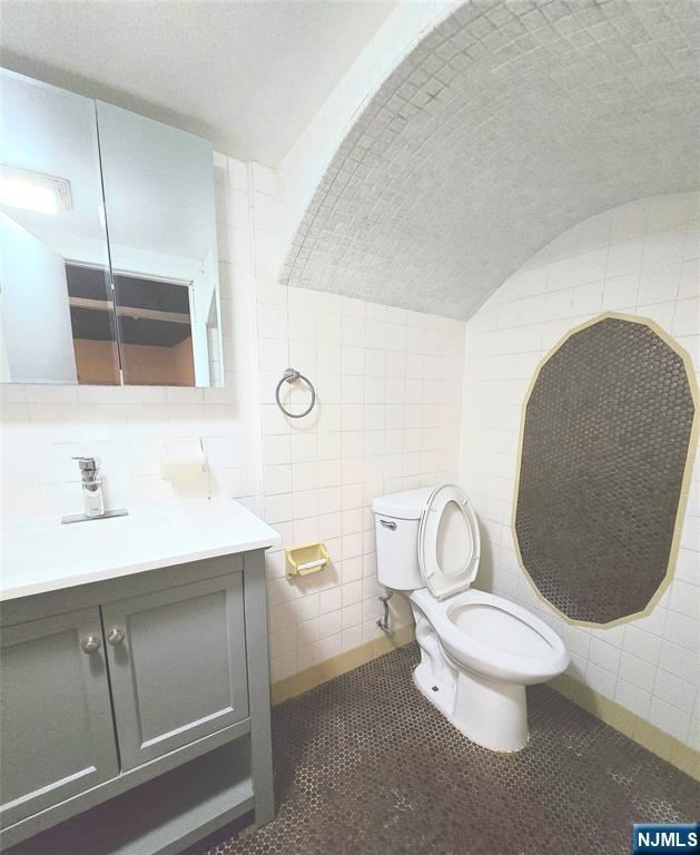 218 8th Street Fairview, NJ 07022 - Photo 27 of 31