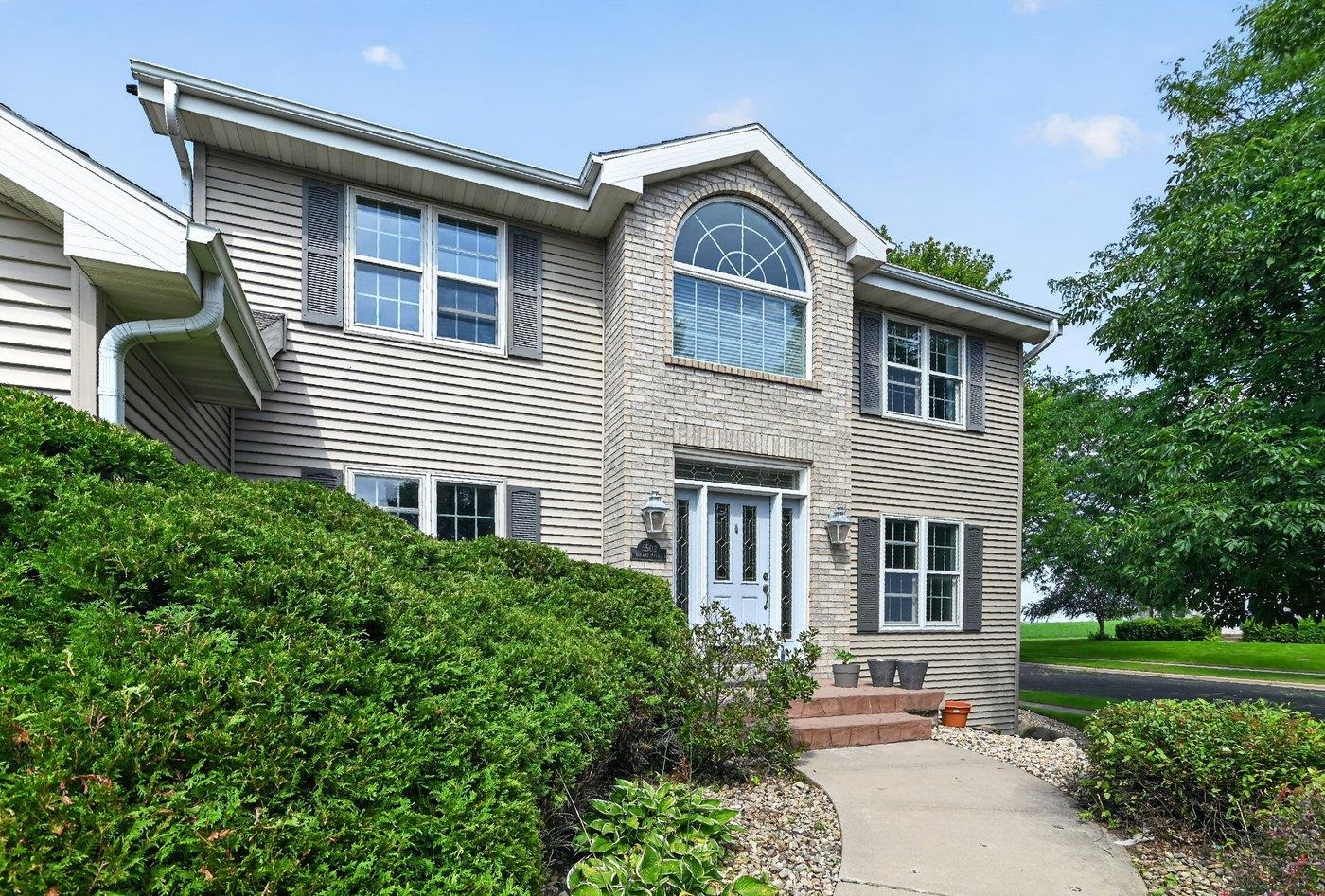 5502 Upland Trail Middleton, WI 53562 - Photo 3 of 41 Gallery Image 3