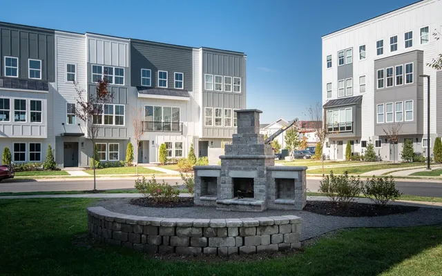 $2,985 | 2072 Edison Park Lane, Nashville, TN 37209