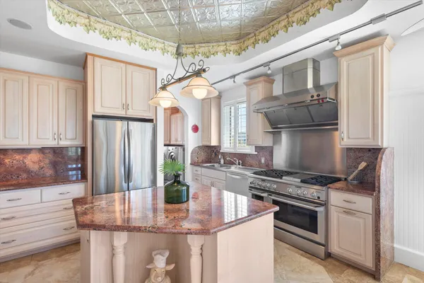 $3,000,000 | 219 Anglers Drive South, Marathon, FL 33050