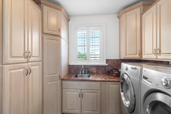 $3,000,000 | 219 Anglers Drive South, Marathon, FL 33050