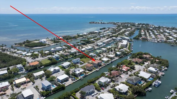 $3,000,000 | 219 Anglers Drive South, Marathon, FL 33050