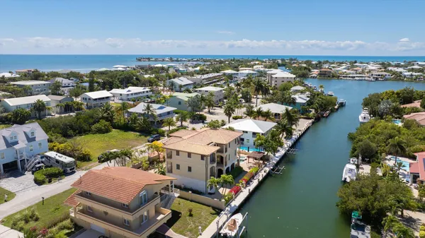 $3,000,000 | 219 Anglers Drive South, Marathon, FL 33050
