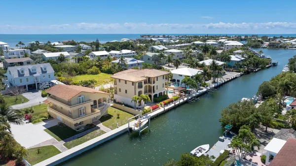 $3,000,000 | 219 Anglers Drive South, Marathon, FL 33050