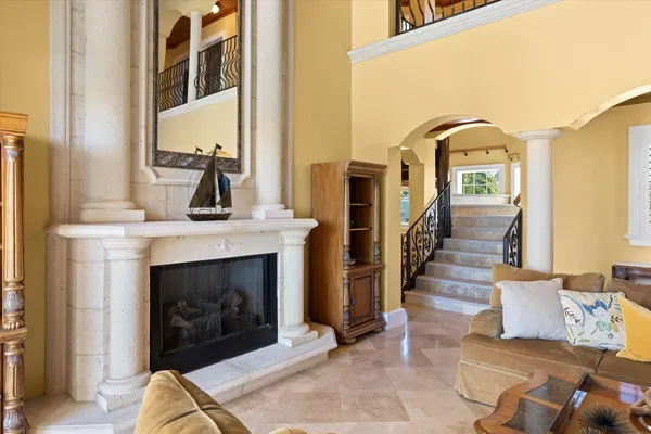 $3,000,000 | 219 Anglers Drive South, Marathon, FL 33050