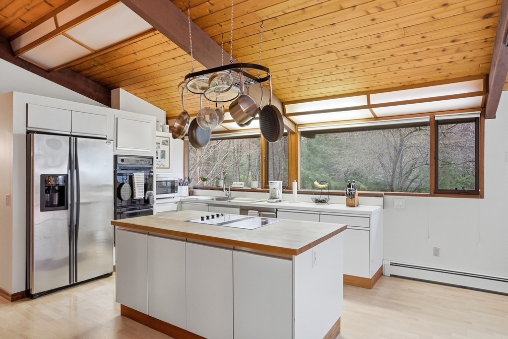 384 River Road Carlisle, MA 01741 - Photo 13 of 42 Gallery Image 13