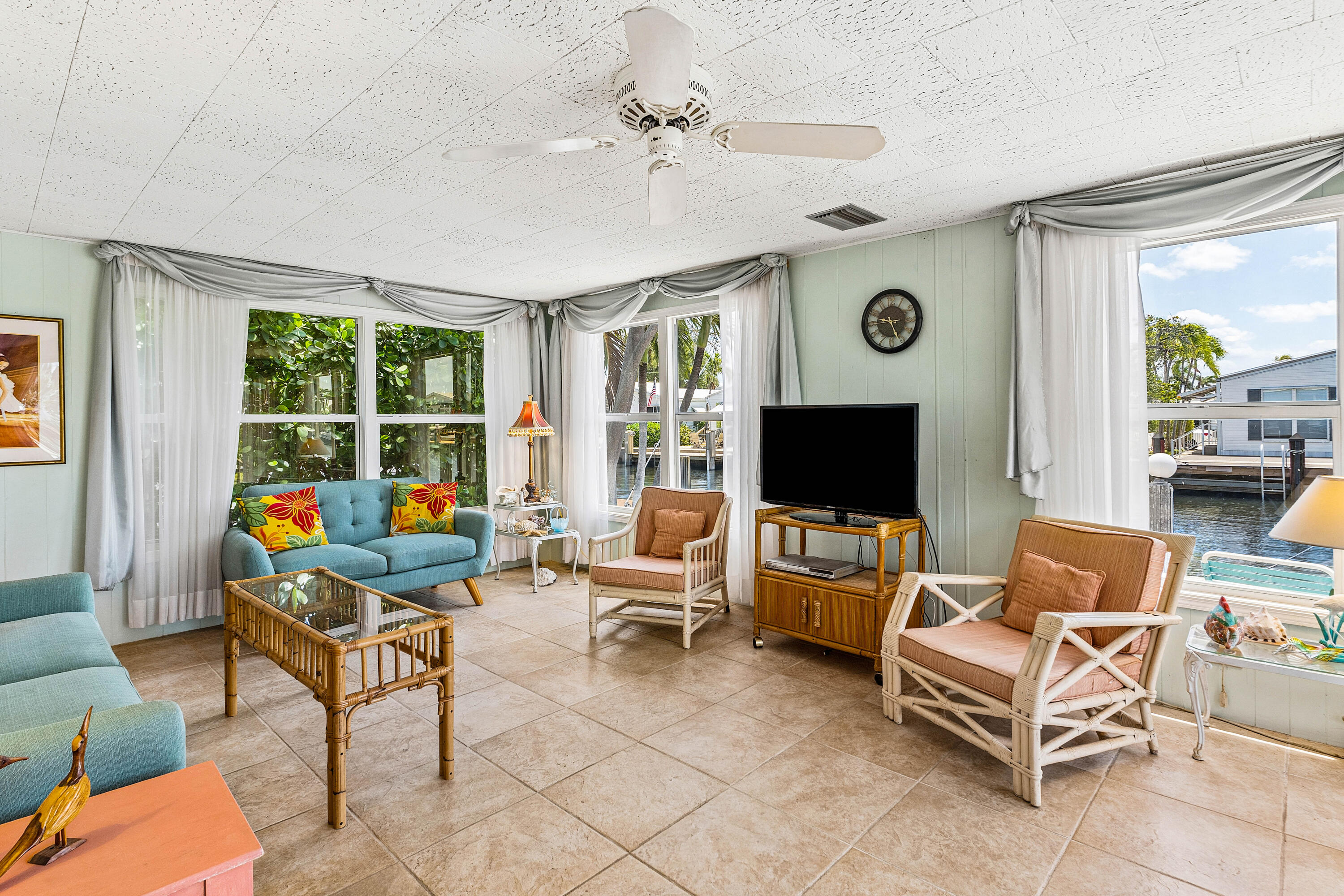 205 South Ibis Drive, Unit R Briny Breezes, FL 33435 - Photo 4 of 20 008-205SouthIbisDrive-R-BrinyBreezes-FL-