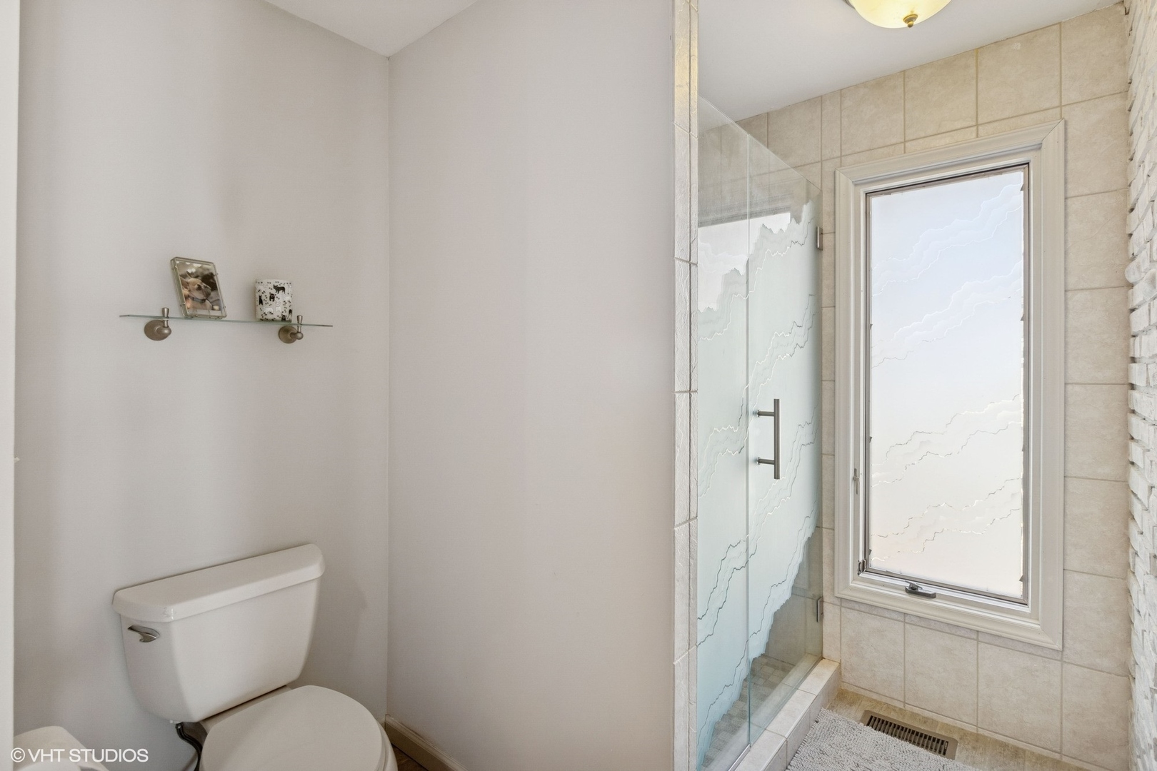 3N151 Ridgeview Street West Chicago, IL 60185 - Photo 19 of 38 Gallery Image 19