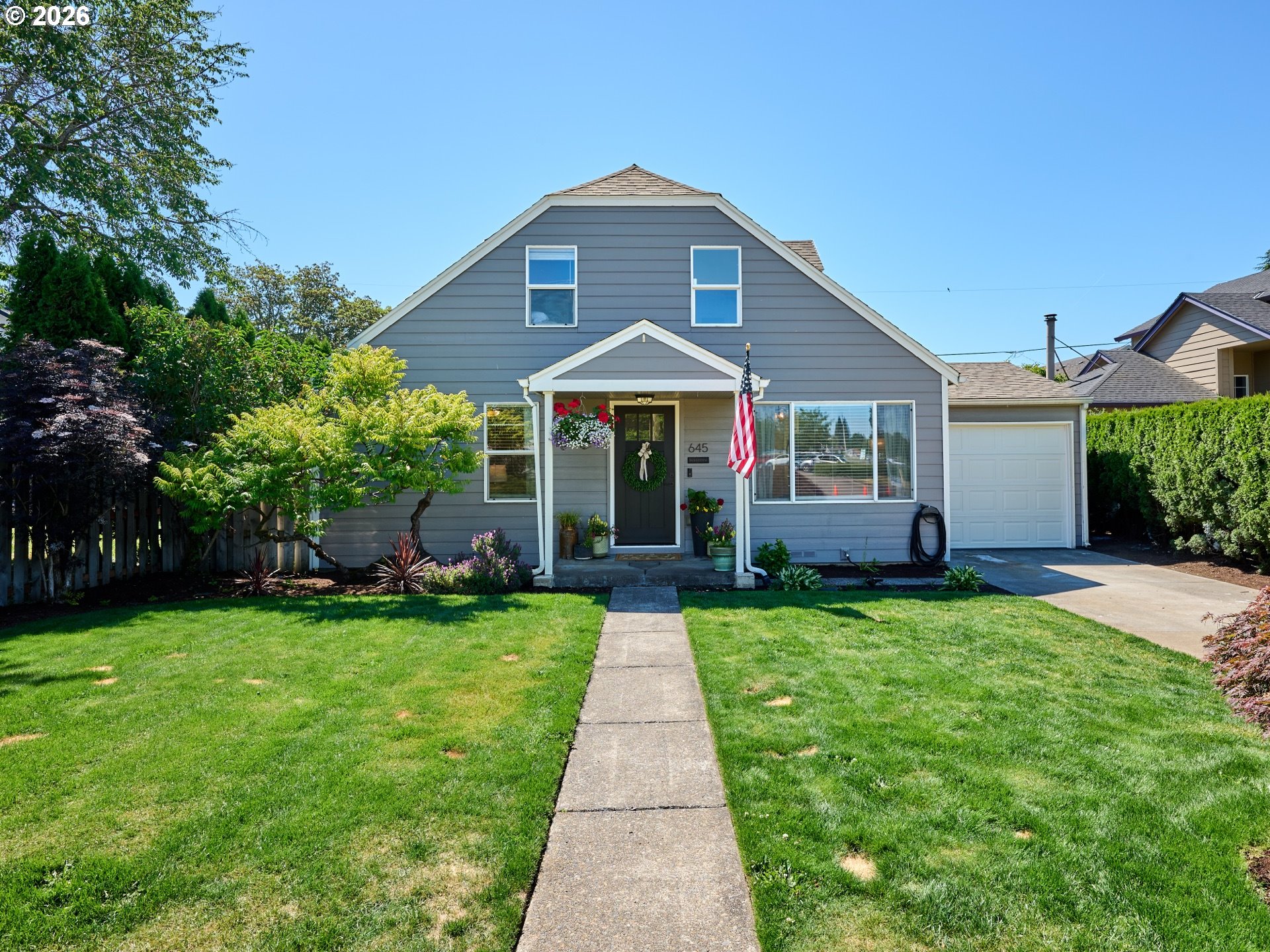 645 Northwest 5th Avenue Canby, OR 97013 - Photo 1 of 41