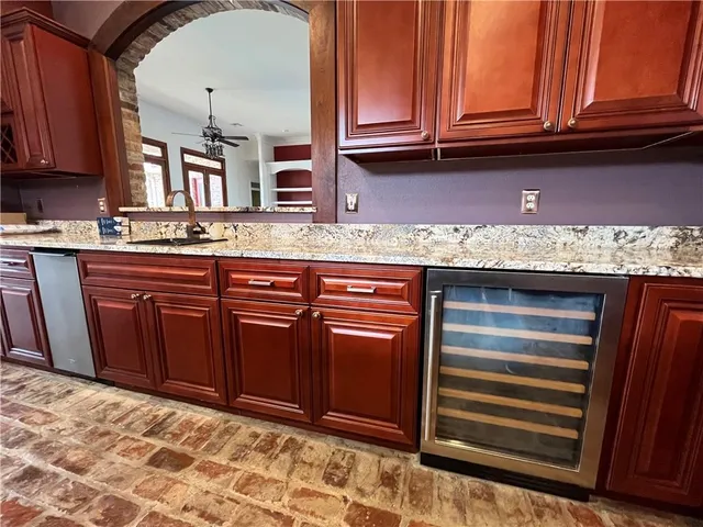 $585,000 | 136 Jennifer Lane, Laplace, LA 70068