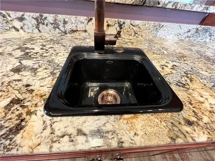 $585,000 | 136 Jennifer Lane, Laplace, LA 70068