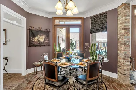 $585,000 | 136 Jennifer Lane, Laplace, LA 70068