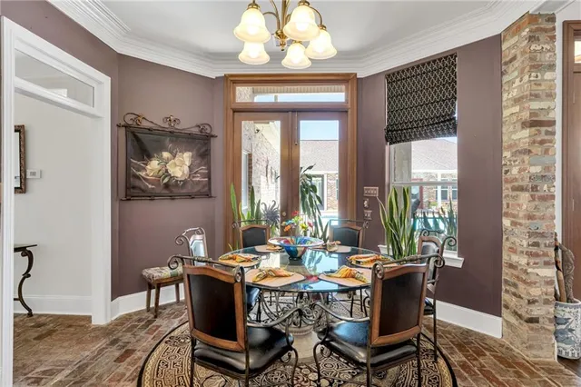 $585,000 | 136 Jennifer Lane, Laplace, LA 70068