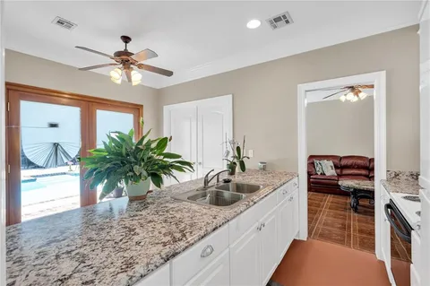 $585,000 | 136 Jennifer Lane, Laplace, LA 70068