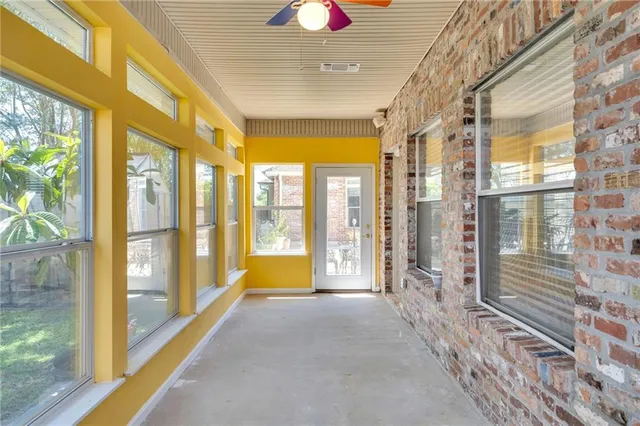 $585,000 | 136 Jennifer Lane, Laplace, LA 70068