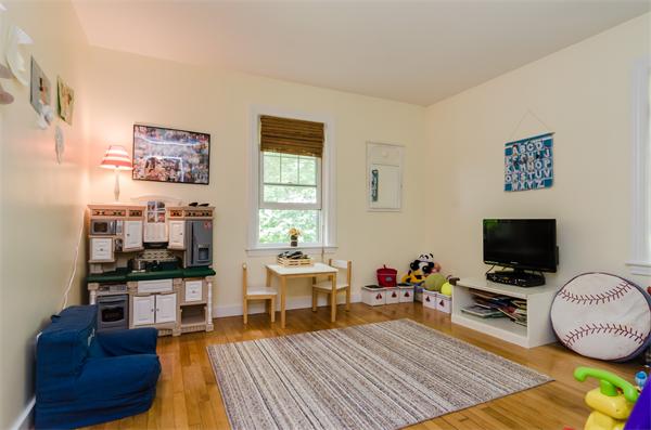 173 Spring Street Hopkinton, MA 01748 - Photo 10 of 17 Gallery Image 10