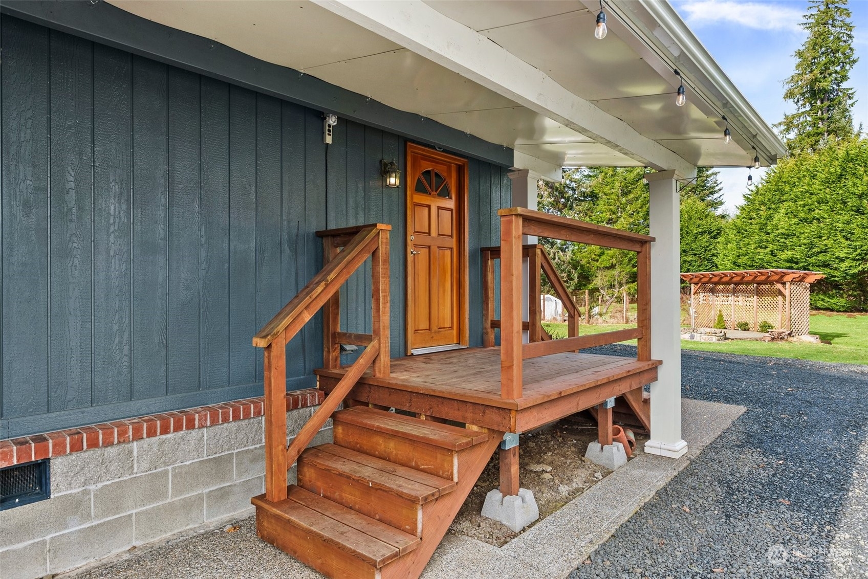 47 Zowadski Road Raymond, WA 98577 - Photo 11 of 40 a view of deck with patio