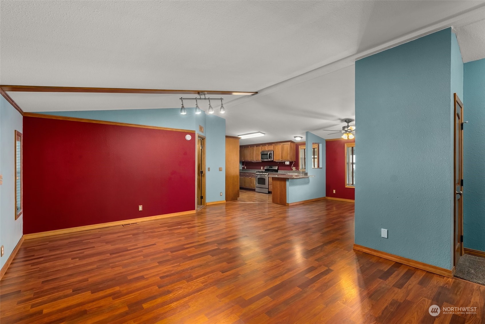 47 Zowadski Road Raymond, WA 98577 - Photo 13 of 40 a view of a livingroom with wooden floor