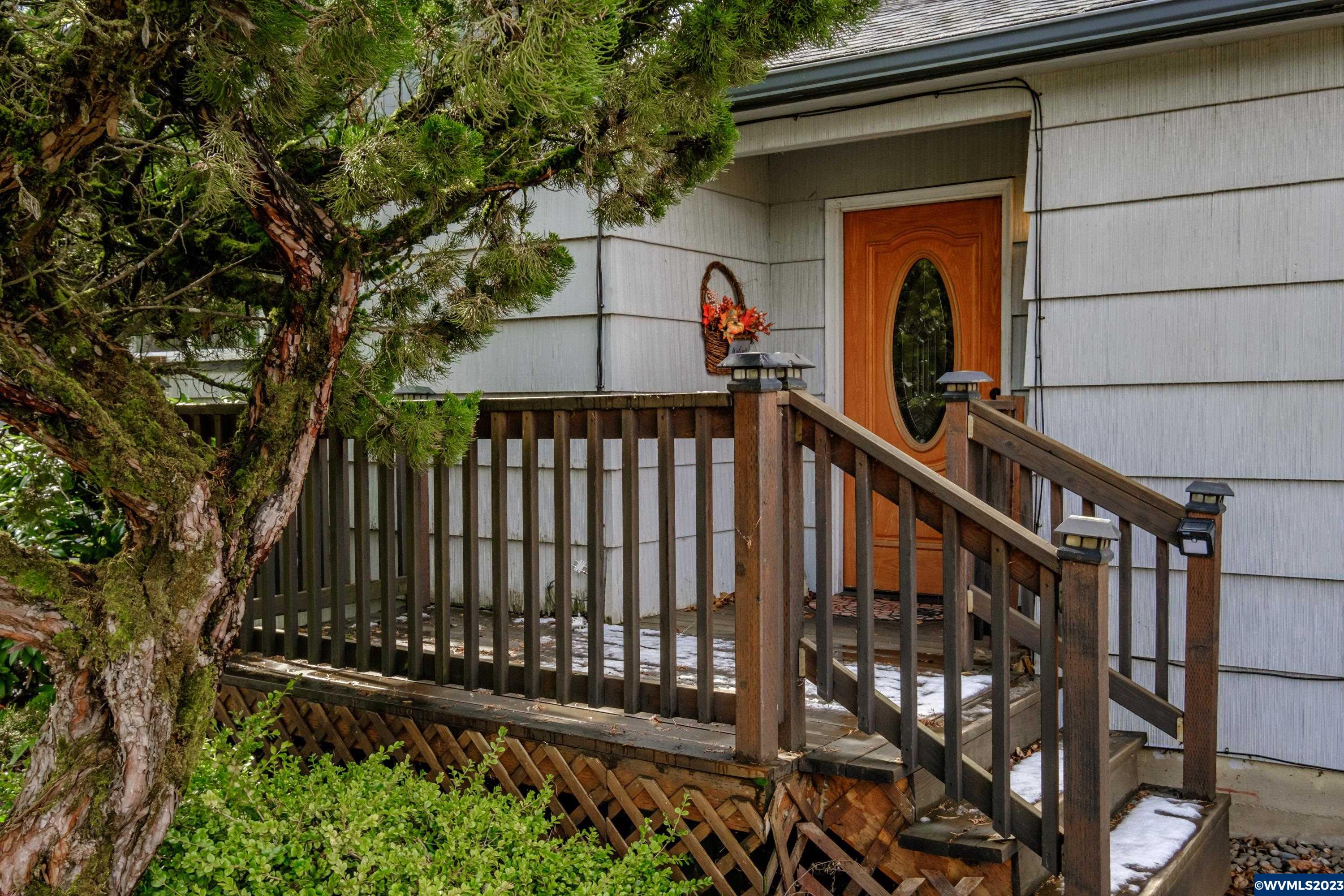 31818 Stoltz Hill Road Lebanon, OR 97355 - Photo 4 of 42 Gallery Image 4