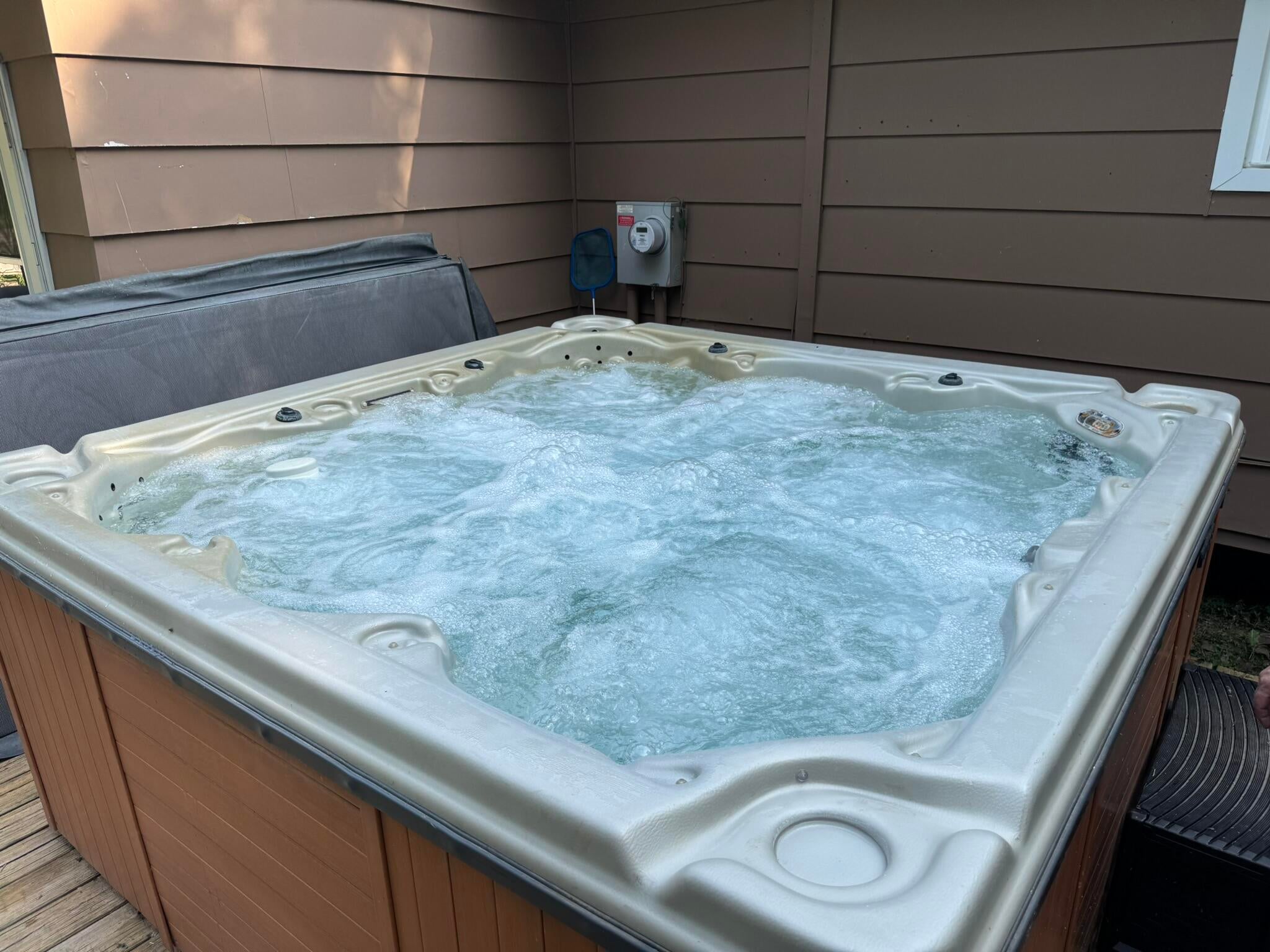14168 Helmond Road Cheboygan, MI 49721 - Photo 15 of 47 Hot Tub