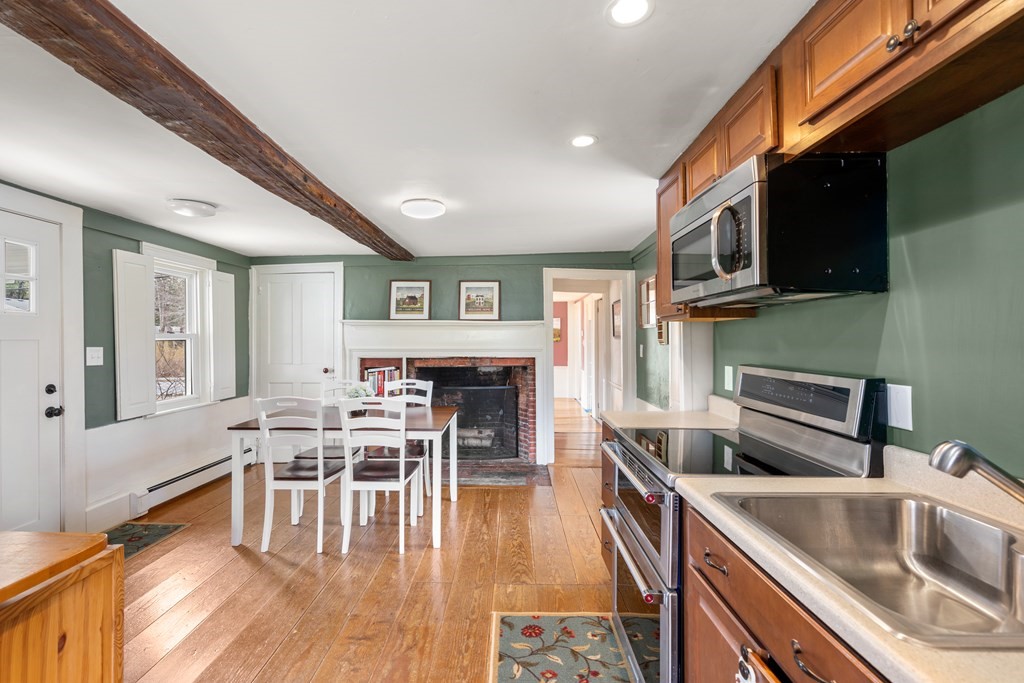 284 North Road Sudbury, MA 01776 - Photo 4 of 24 Gallery Image 4