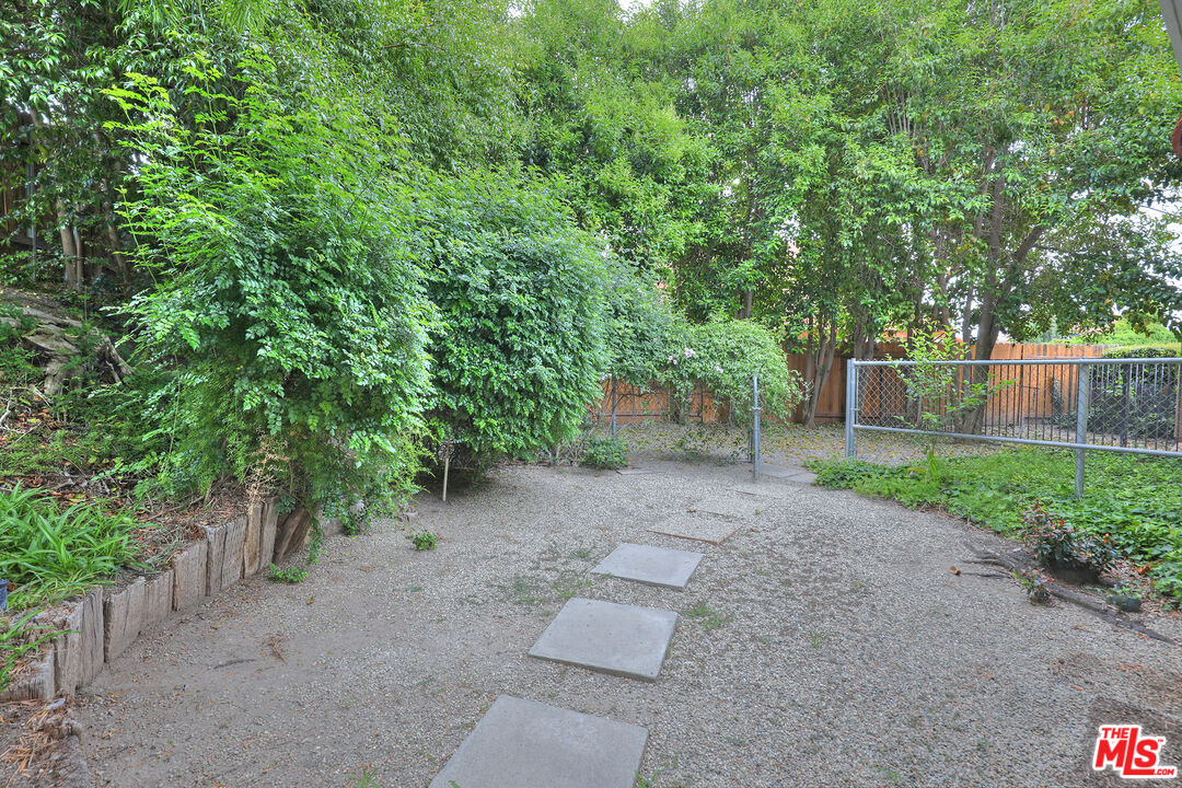 3415 Circle View Drive Simi Valley, CA 93063 - Photo 30 of 37 a view of a yard with plants and trees