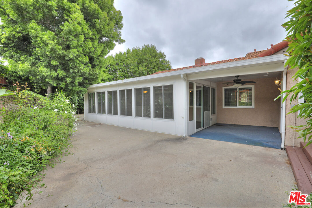 3415 Circle View Drive Simi Valley, CA 93063 - Photo 32 of 37 a view of a house with balcony